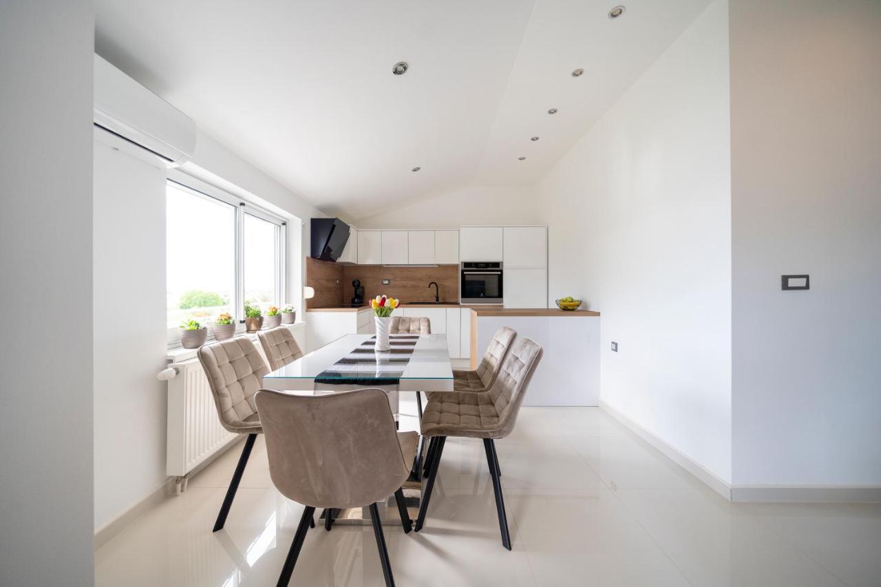 Apartment Absolute Gray ザダル エクステリア 写真