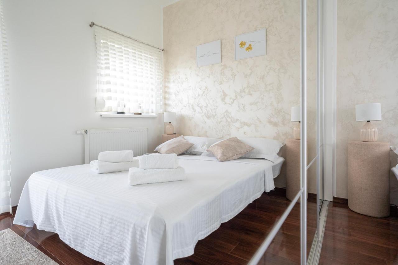Apartment Absolute Gray ザダル エクステリア 写真