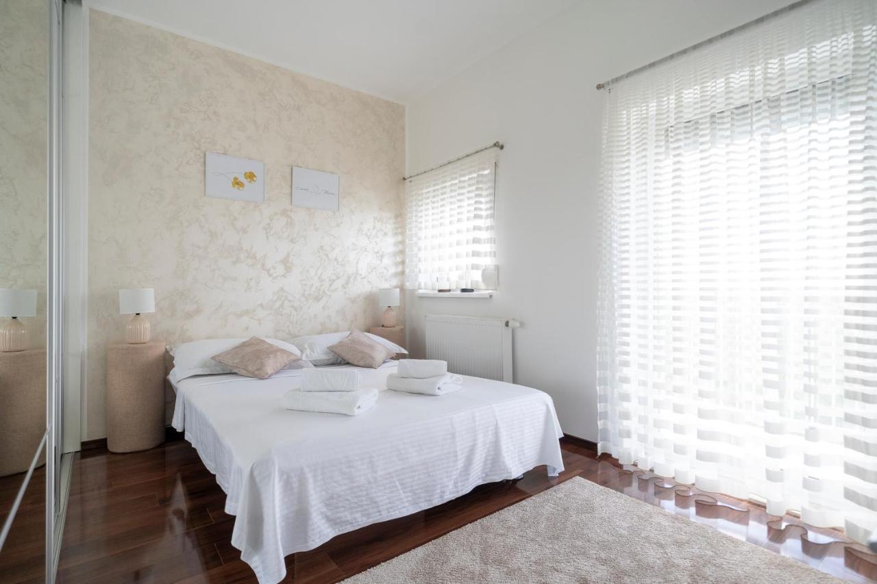 Apartment Absolute Gray ザダル エクステリア 写真